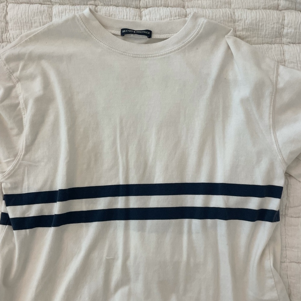 Brandy Melville cropped long sleeve top